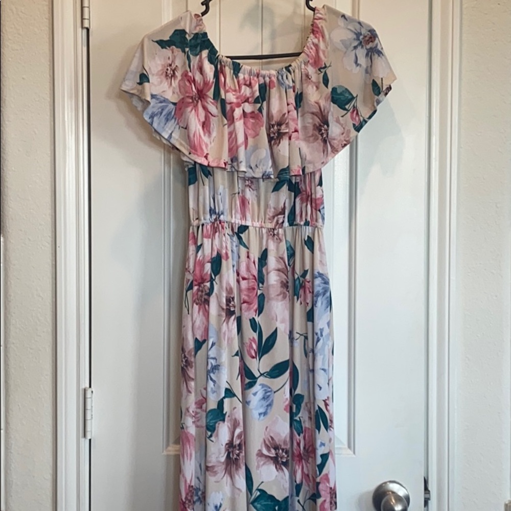 Floral off the shoulder Maxi